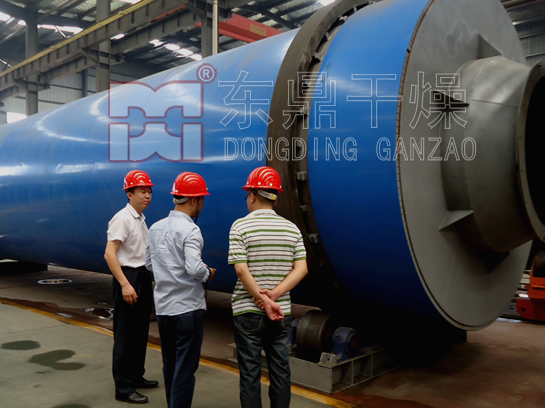 大型三筒木屑烘干機生產(chǎn)線